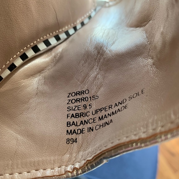 ๐ ๐. Betsey Johnson Zorro Slides - Picture 5 of 5